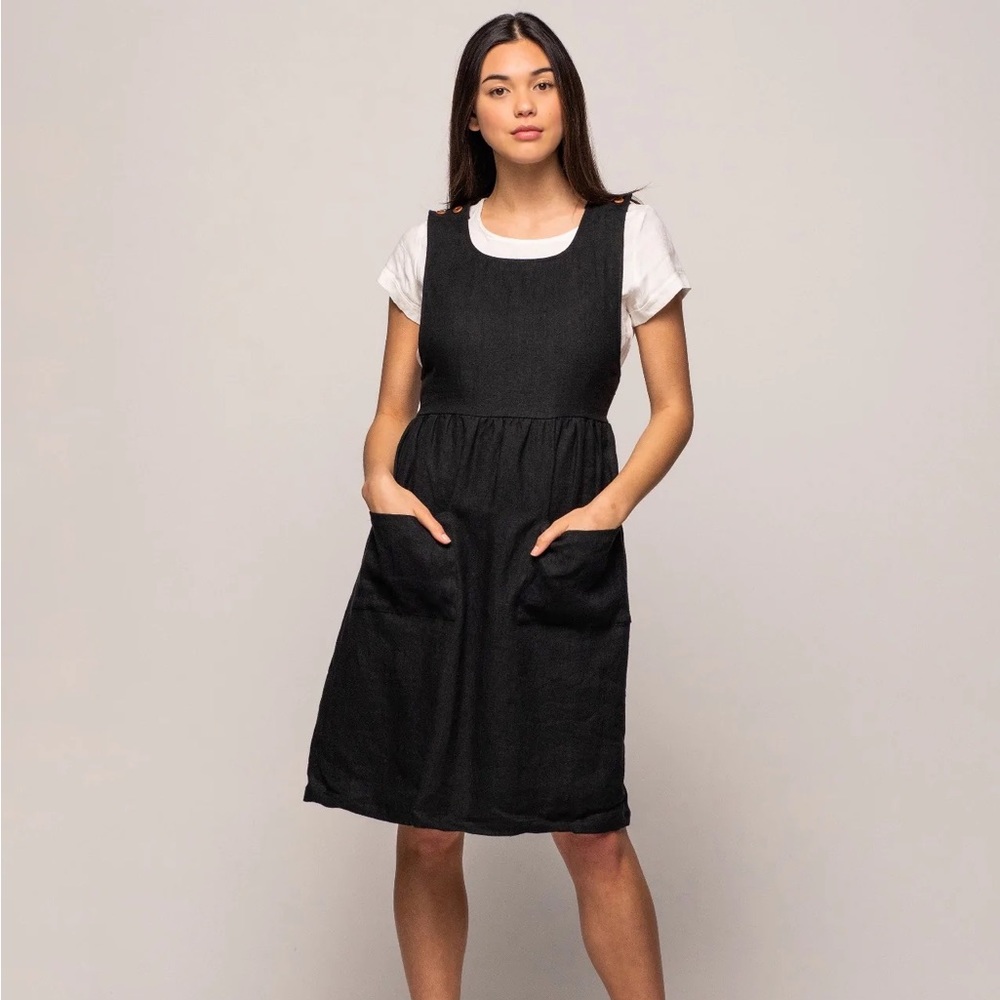Pyne & Smith No. 32 Black Pinafore